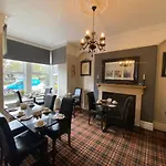 Autumn Leaves 3* Windermere