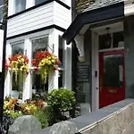 Autumn Leaves 3* Windermere