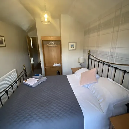 Autumn Leaves Guest house