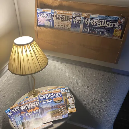 Autumn Leaves Πανσιόν