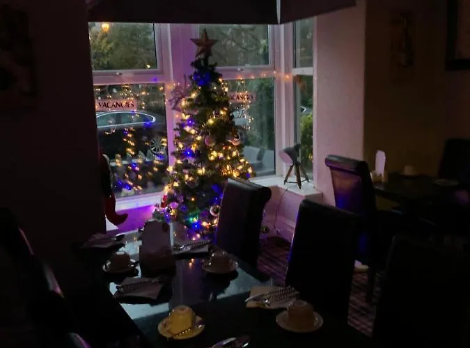 Autumn Leaves بيت ضيافة