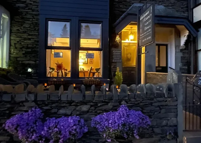 Autumn Leaves ويندرمير