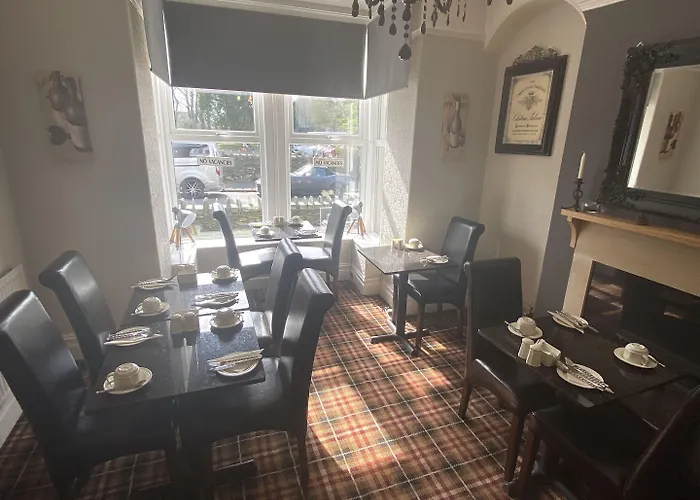 Autumn Leaves بيت ضيافة