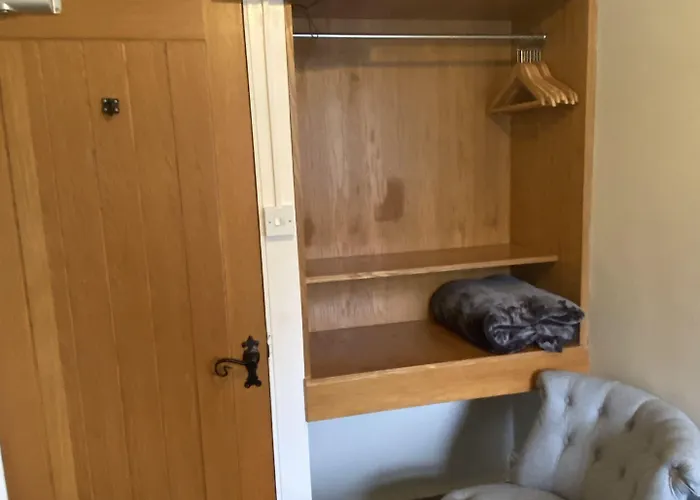 بيت ضيافة Autumn Leaves ويندرمير